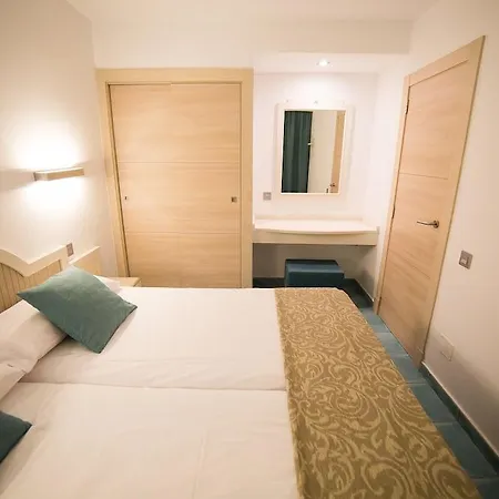 Hotel Cala Dor 3*